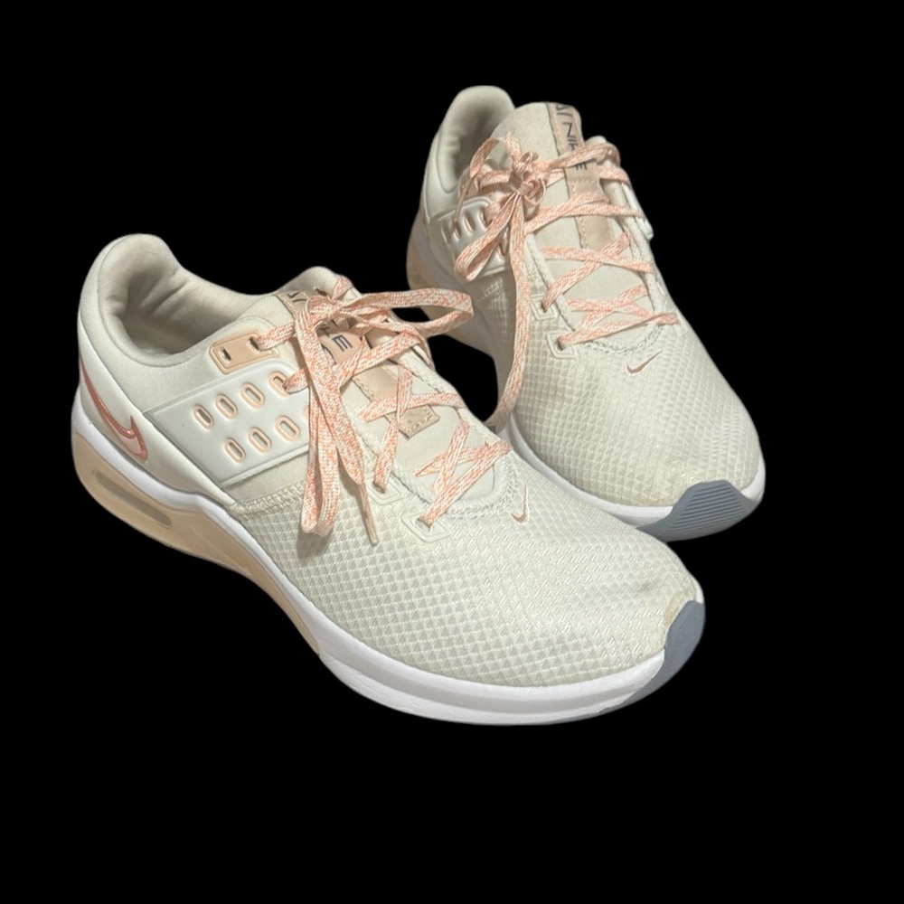 Nike airmax white and peach sneakers size 7